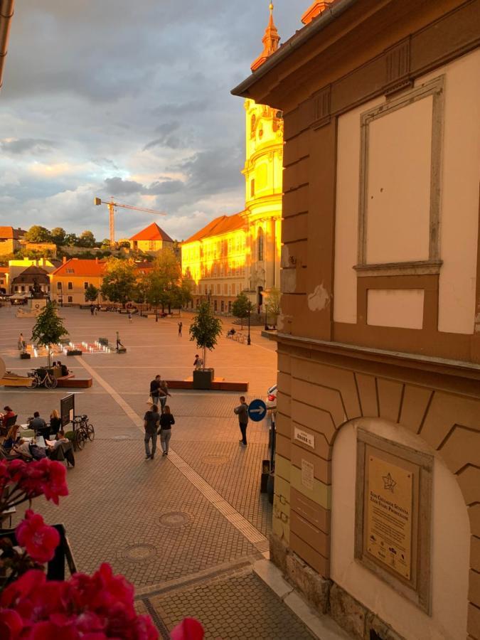 Forst-Haz Apartman Eger Exterior photo